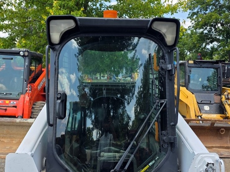 2011-bobcat-s630-image-37