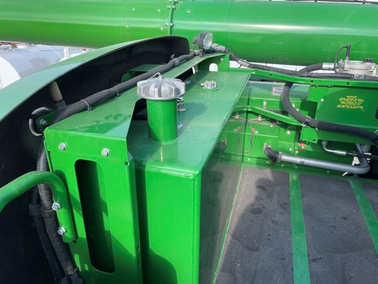 2017-john-deere-s680-image-84