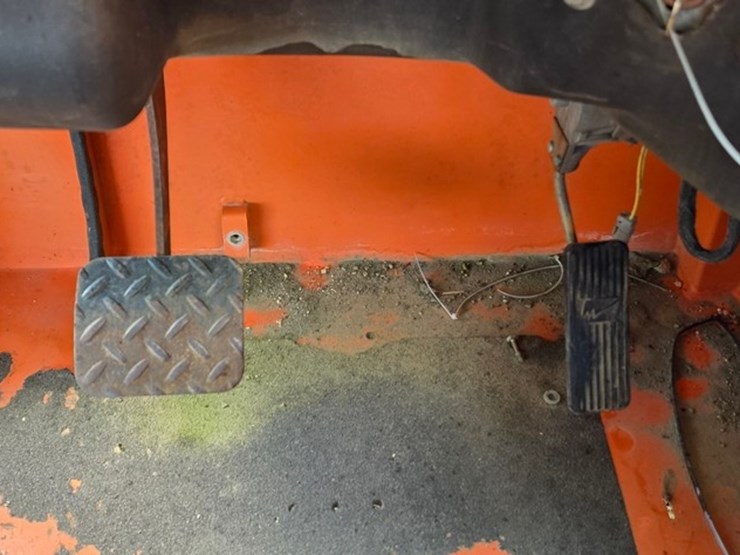 2013-jlg-g9-43a-image-46