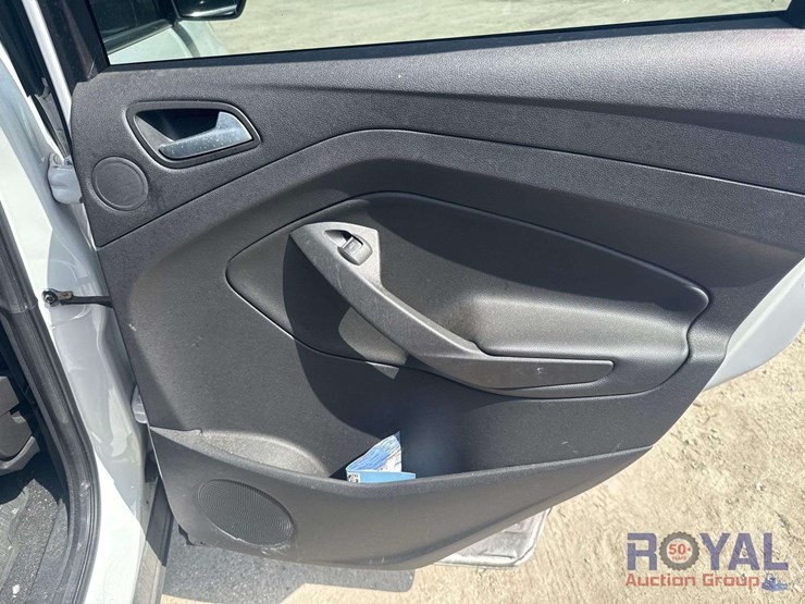 2016-ford-escape-image-24