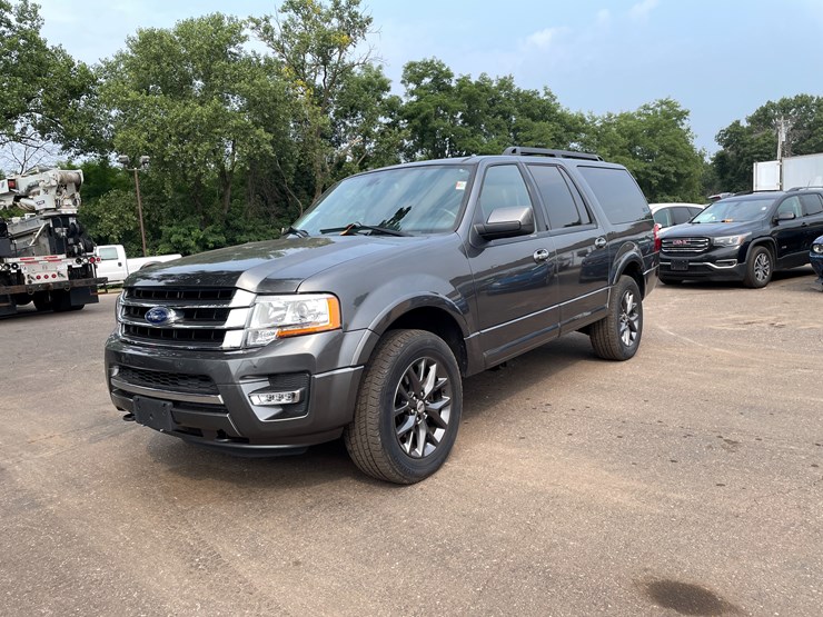 2017-ford-expedition-limited-image-1