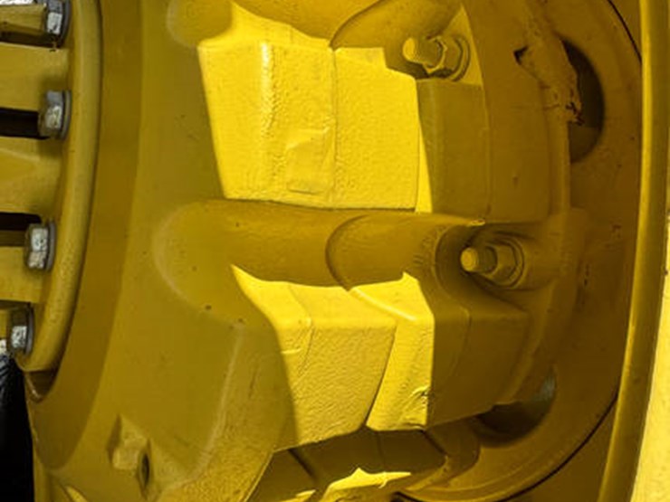 2017-john-deere-9570r-image-16