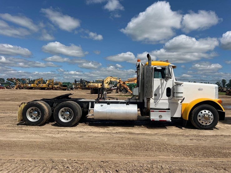 1996-peterbilt-379-image-5