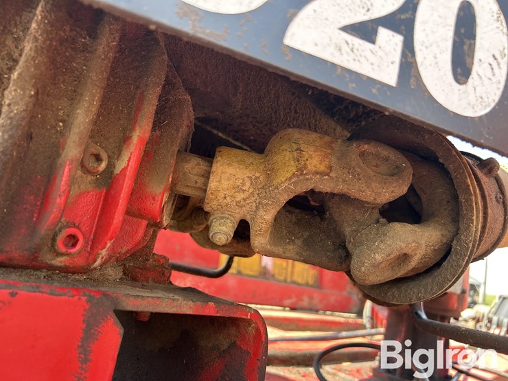 bush-hog-2620-image-16