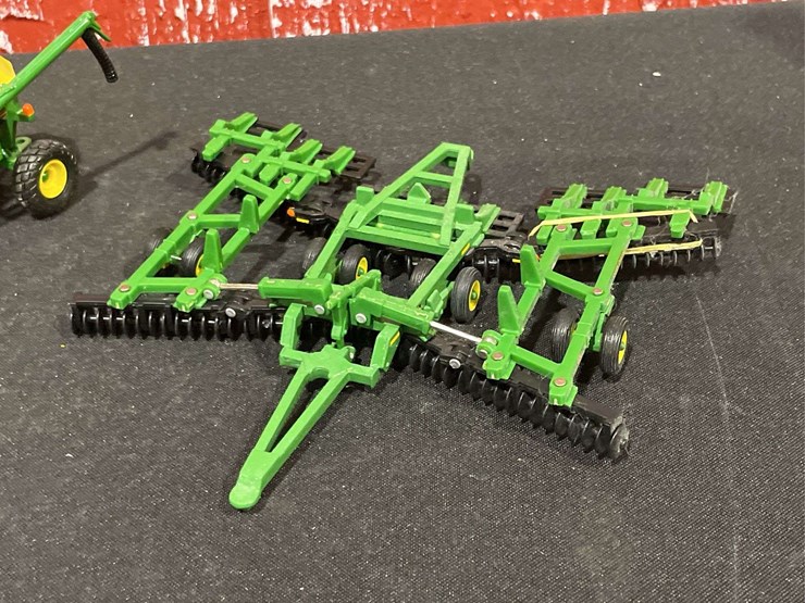 john-deere-64-image-7