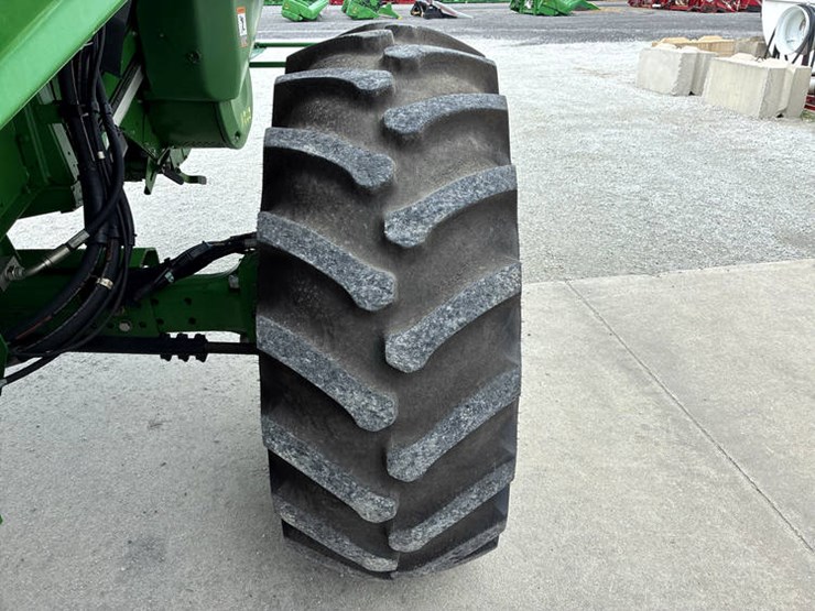 2014-john-deere-s680-image-44