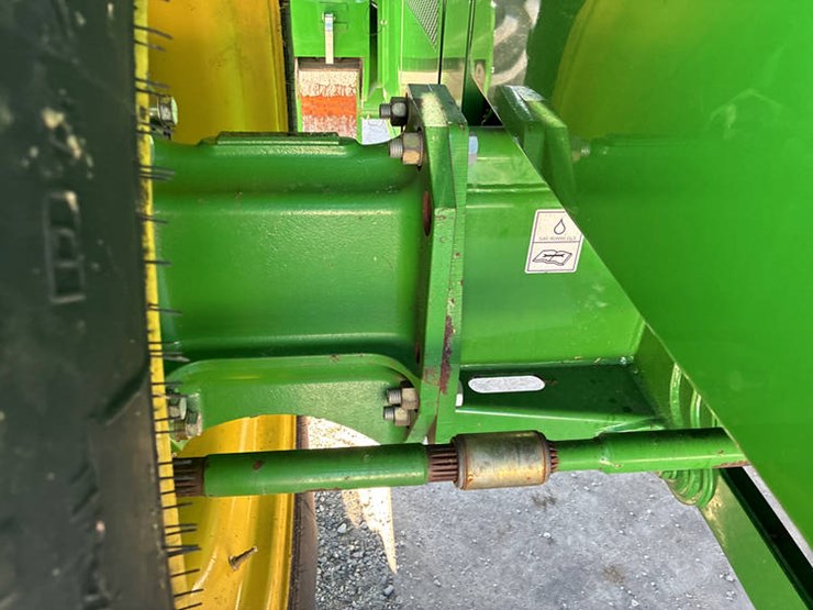 2013-john-deere-s670-image-34