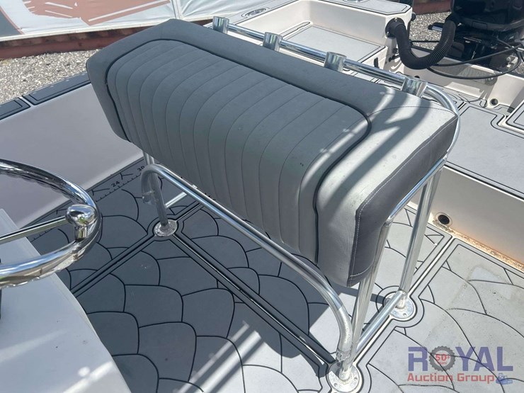 2003-maverick-boat-with-trailer-image-11