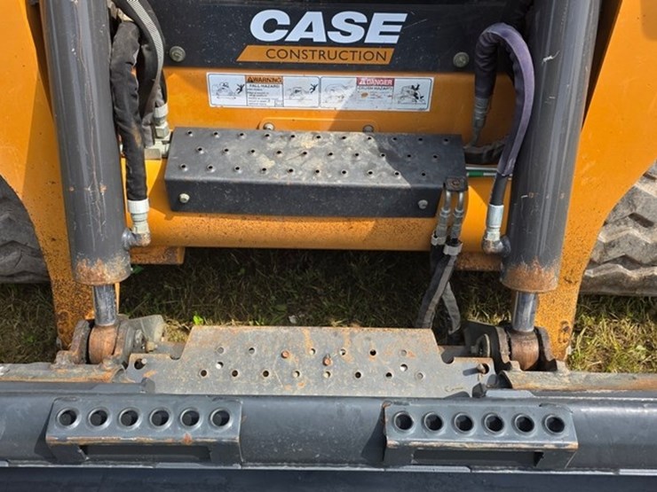 2020-case-tv450b-image-37