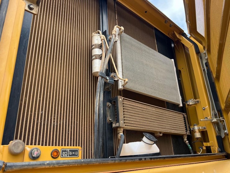 2017-caterpillar-336fl-image-31