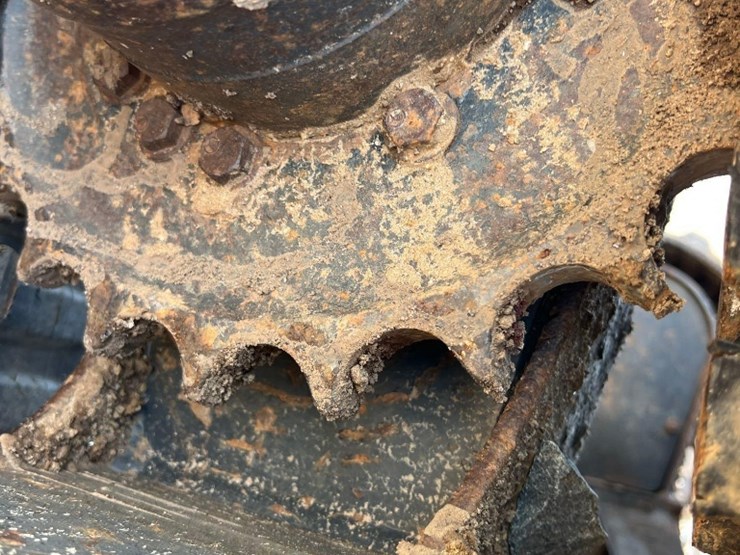 komatsu-pc27mr-2-image-15