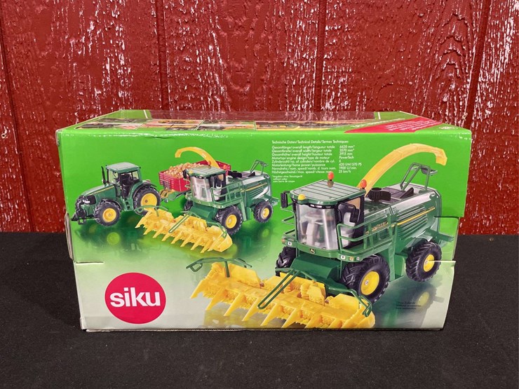 1/32-john-deere-7500-forage-harvester-nib-siku-image-5