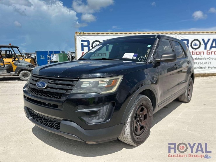 2017-ford-explorer-image-1