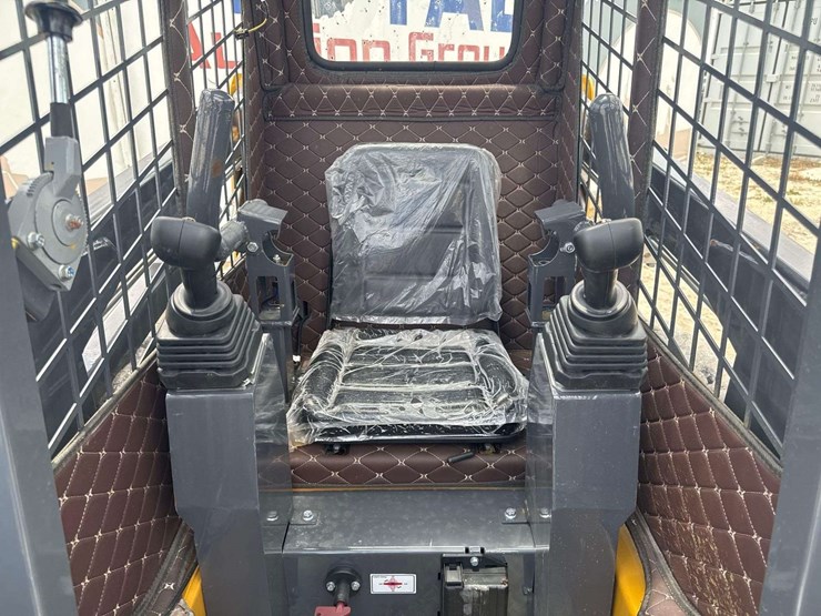2025-cfg-industrial-tk35r-mini-track-loader-skid-steer-image-10