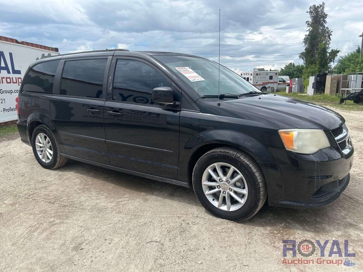 2014-dodge-grand-caravan-image-2