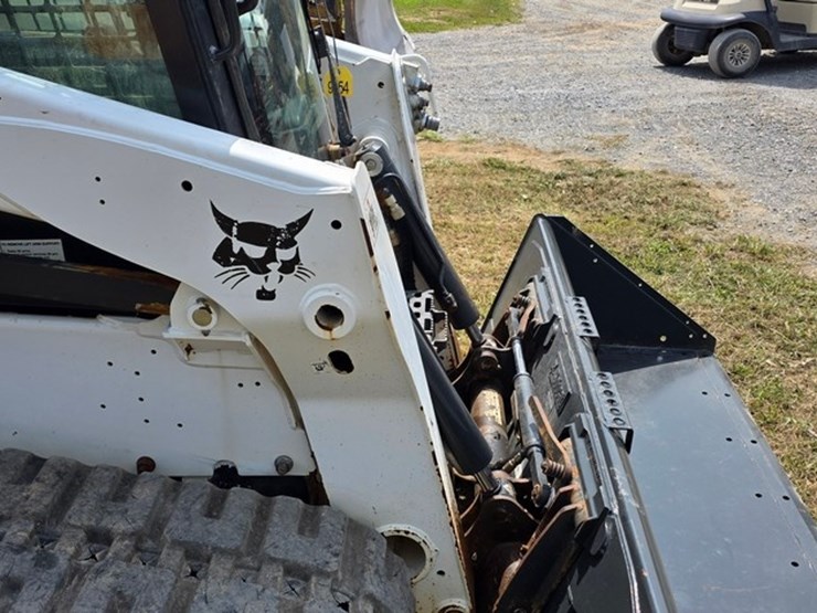 2022-bobcat-t770-image-9