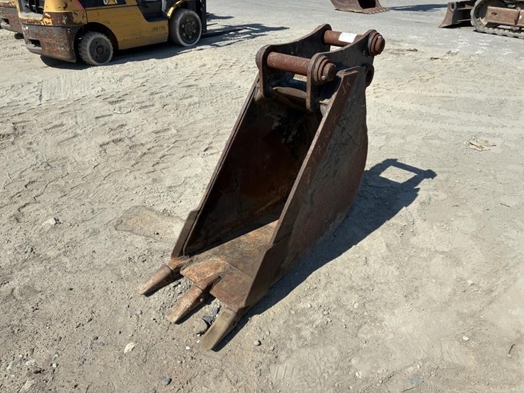 caterpillar-18-image-1