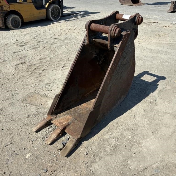 CATERPILLAR 18