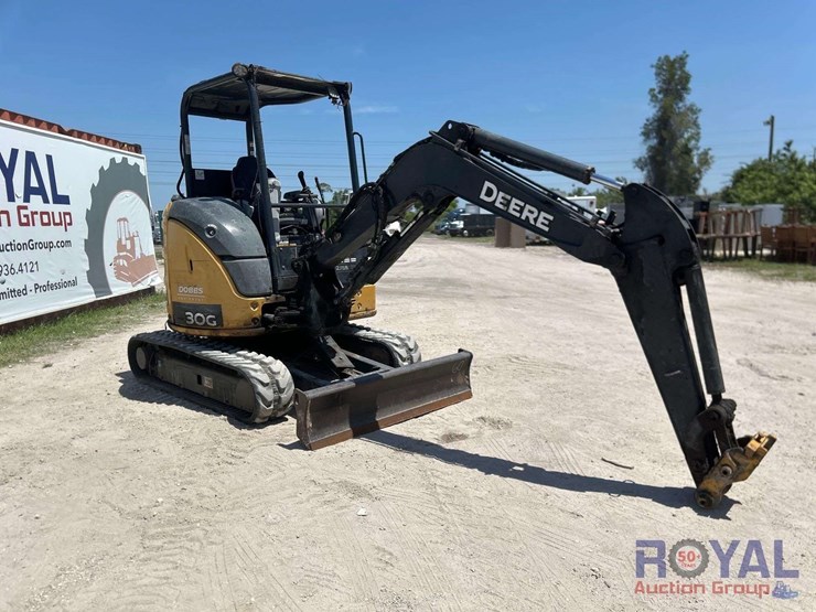 2017-deere-30g-image-2
