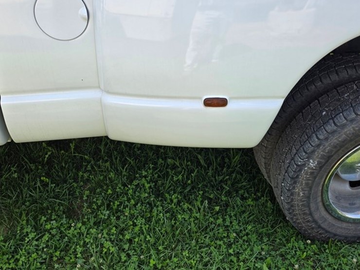 2006-dodge-ram-3500-image-13