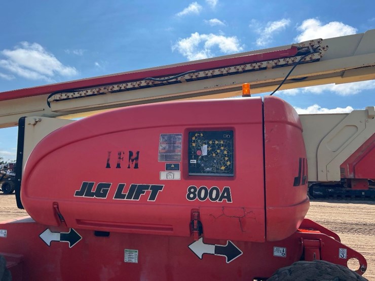 2000-jlg-800a-image-21