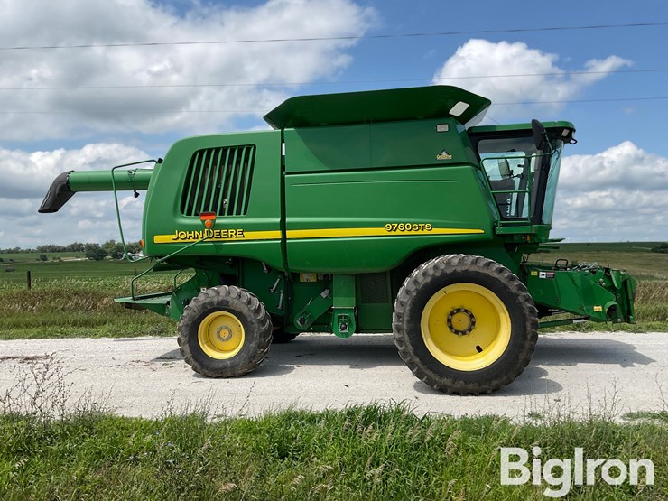 2004-john-deere-9760-sts-image-4