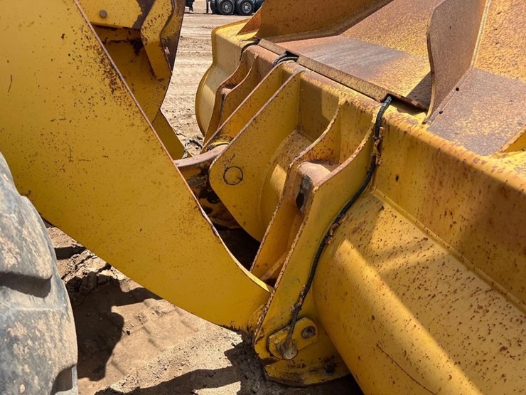 komatsu-wa380-8-image-23