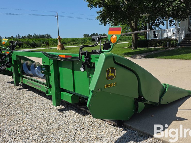 2013-john-deere-608c-image-5