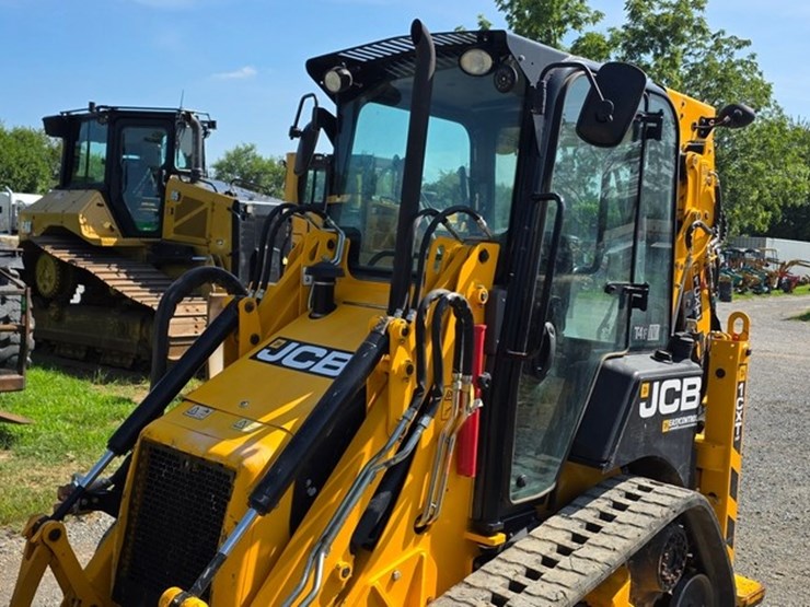2021-jcb-1cxt-image-8