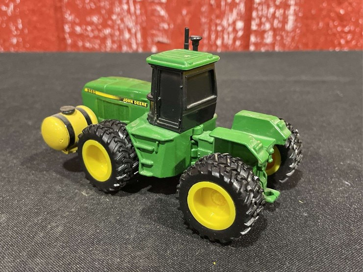 john-deere-8560-image-3
