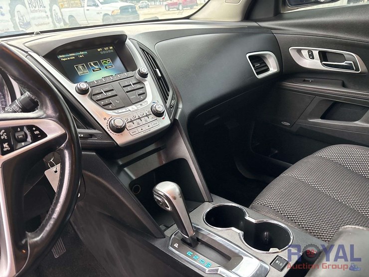 2015-chevrolet-equinox-image-13