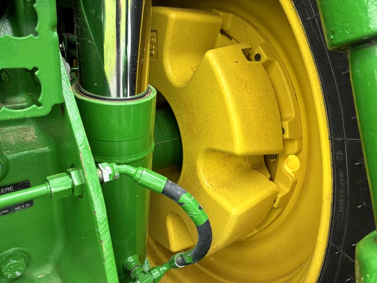 2009-john-deere-8430-image-49