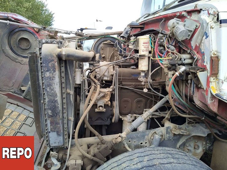 ford-9000-image-16