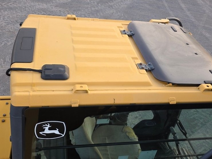 2013-deere-160g-lc-image-61