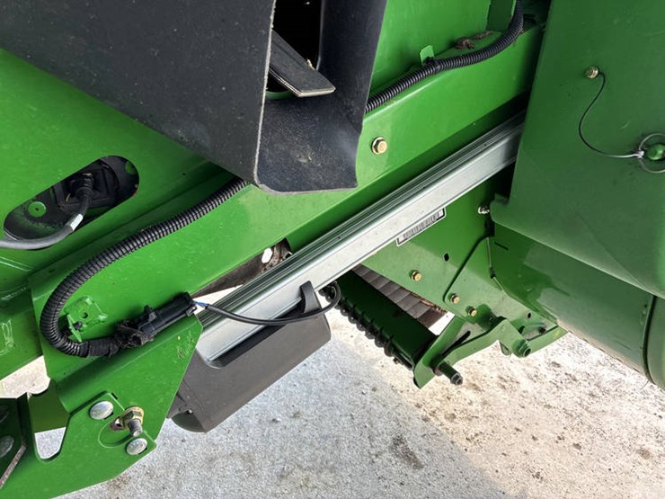 2013-john-deere-s670-image-58