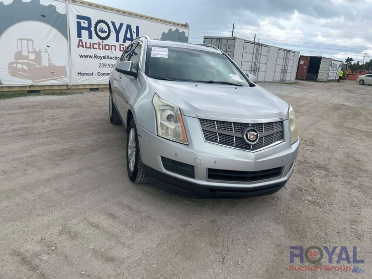 2011-cadillac-srx-image-2
