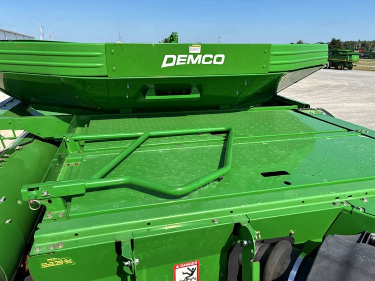 2013-john-deere-s670-image-90