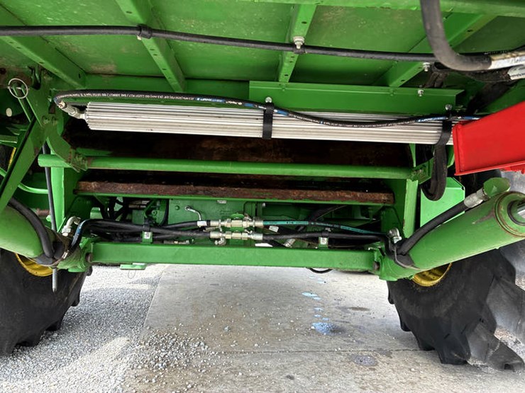 2017-john-deere-s680-image-16