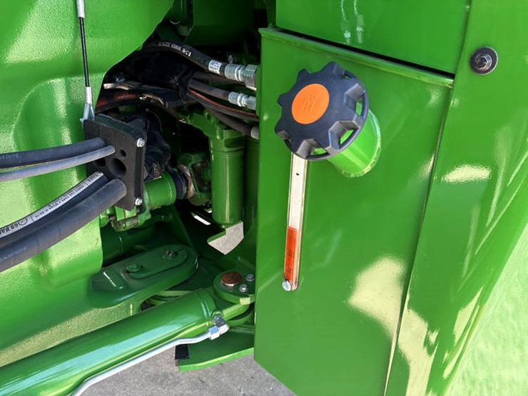 2023-john-deere-9r-440-image-24