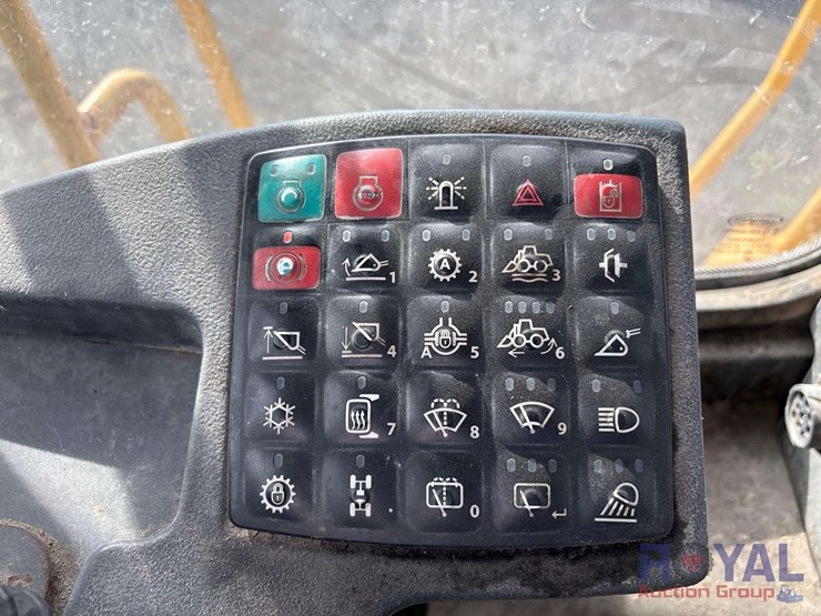 2011-deere-844k-image-12