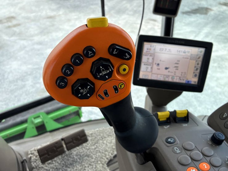 2016-john-deere-s680-image-106