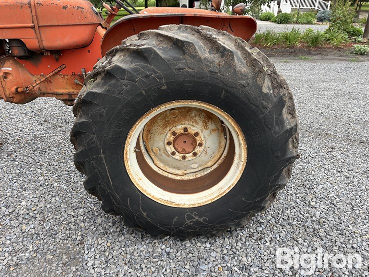 1957-allis-chalmers-d17-image-12