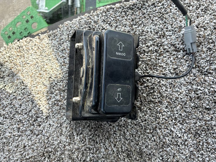 2017-john-deere-s680-image-102