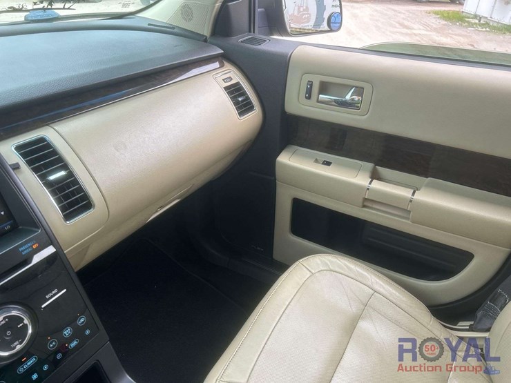 2013-ford-flex-image-11