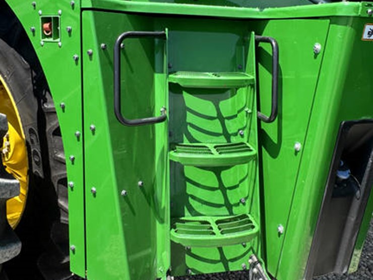 2017-john-deere-9570r-image-6