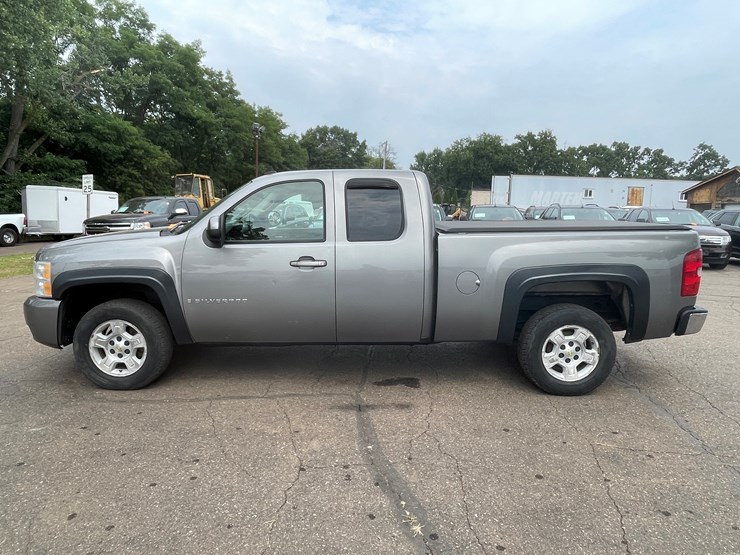 2007-chevrolet-silverado-1500-image-7