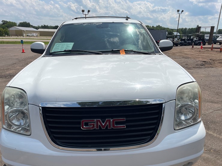 2007-gmc-yukon-xl-image-12