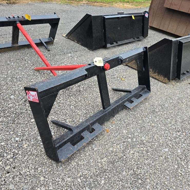 New Kivel Single Skidloader Spear
