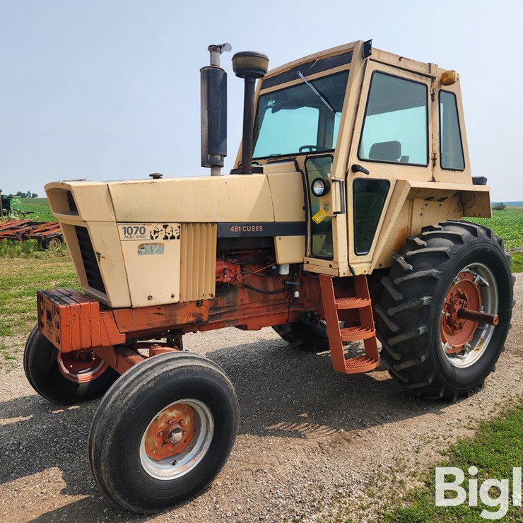 1972 CASE 1070
