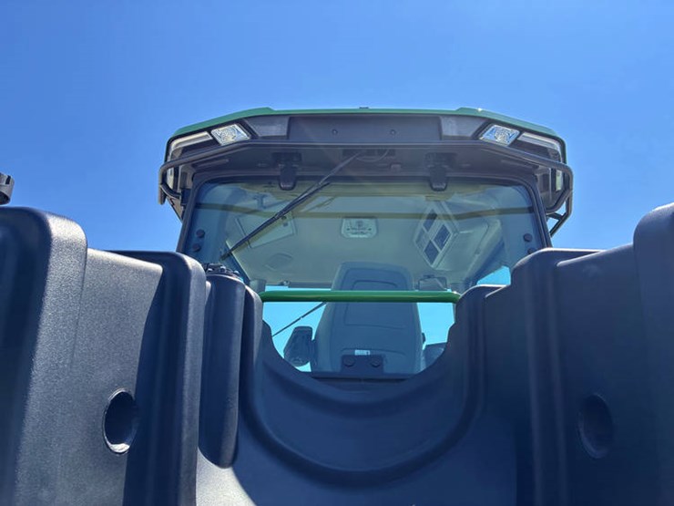 2023-john-deere-9r-440-image-32